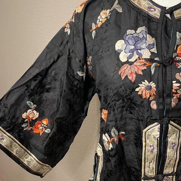 Vintage Bullock’s Made In China Embroidered Silk Blouse 1950’s Woman’s Size Smal - Picture 2 of 7